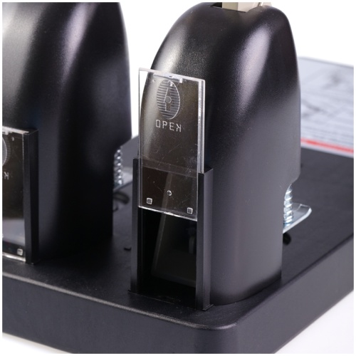 Дырокол мощный KW-trio 150л., черный, с линейкой